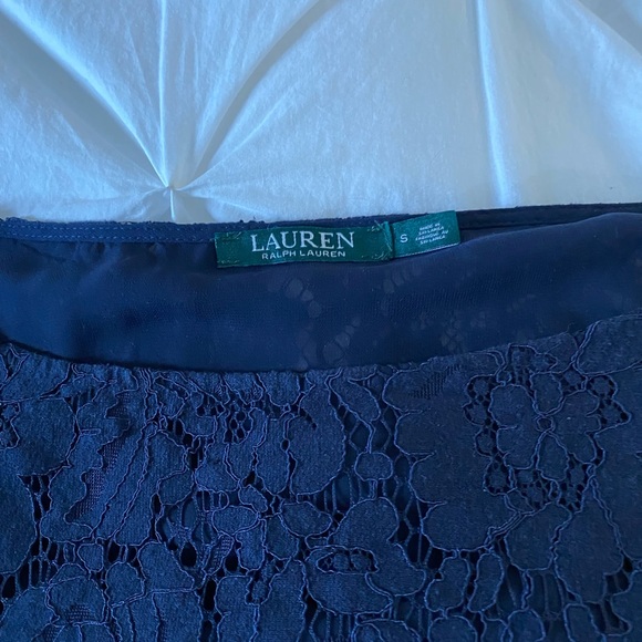 Lauren Ralph Lauren Navy Blue Floral Lace 3/4 Bell Sleeve Blouse Size Small - Picture 3 of 6